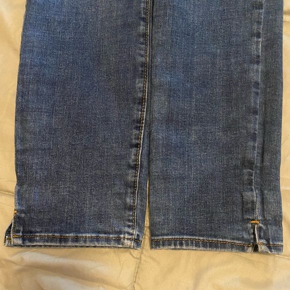 NYDJ Pull-on Skinny Split Ankle Jean Size 8 EUC - Picture 11 of 12